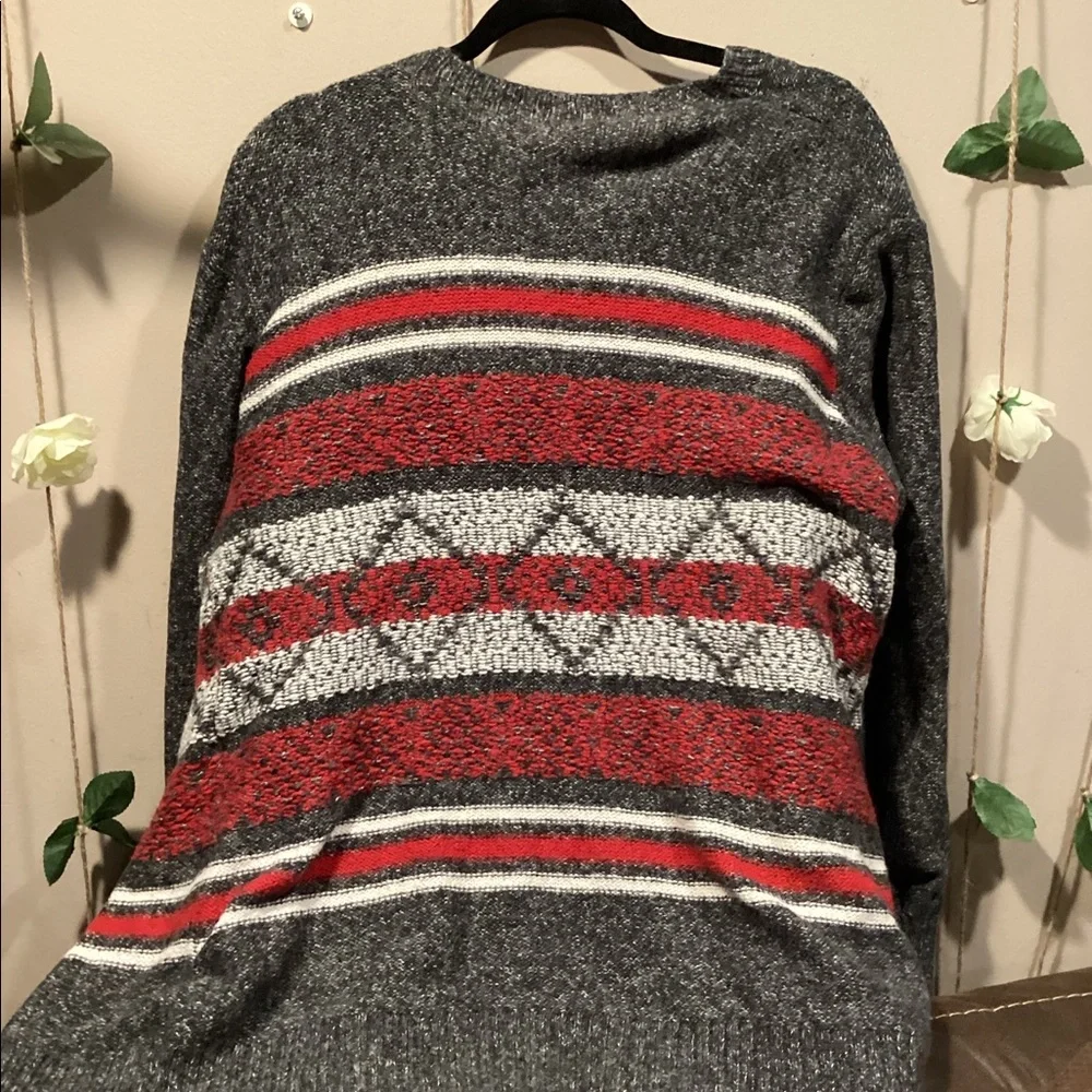 Aztec sweater - Picture 2 of 2